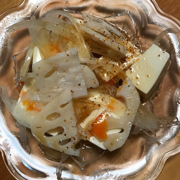 レンコンと玉ねぎ 豆腐のピリ辛サラダ レシピ 作り方 By ボンド子 楽天レシピ レンコンと玉ねぎ 豆腐のピリ辛サラダ レシピ 作り方 By ボンド子 楽天レシピ